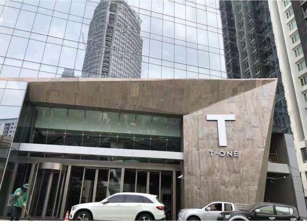 商業大樓入口|Commercial building entrance