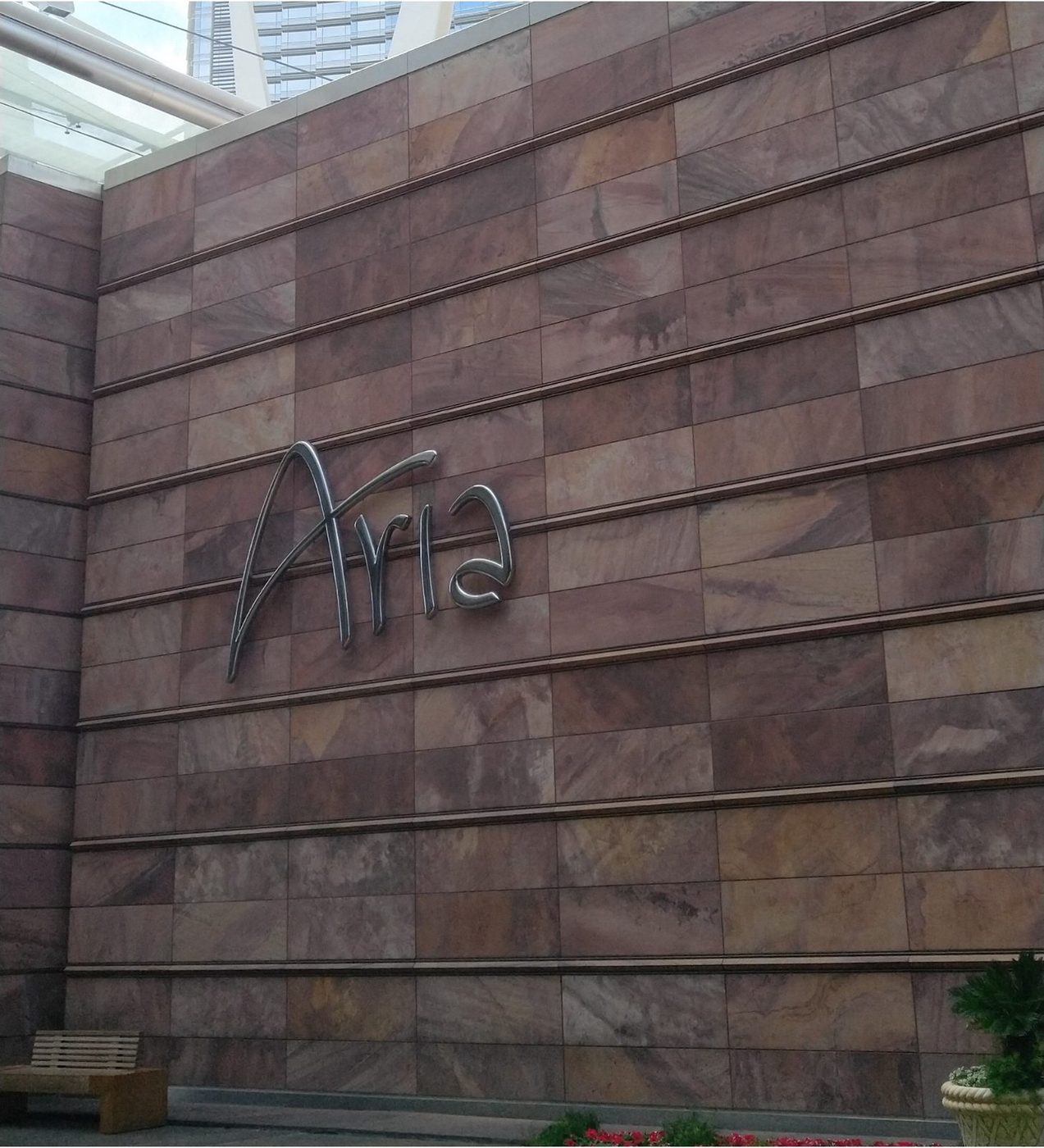 酒店品牌外牆|Hotel exterior signage wall